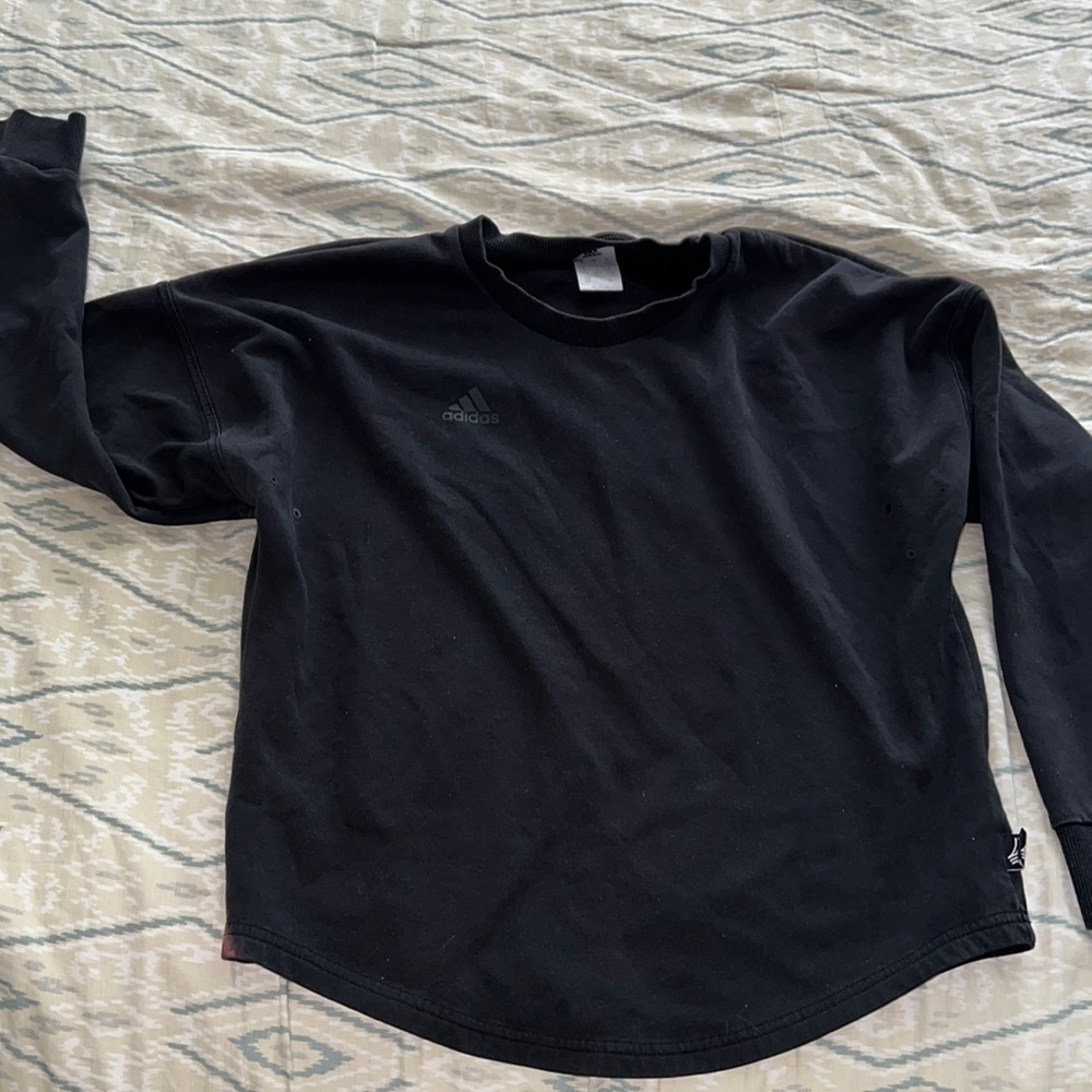 Adidas athletic top